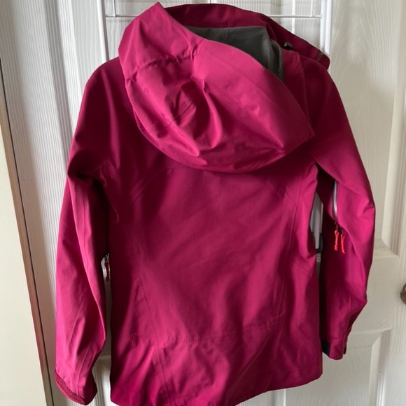 Arc'teryx Gortex Jacket - Women's XS - Picture 2 of 5